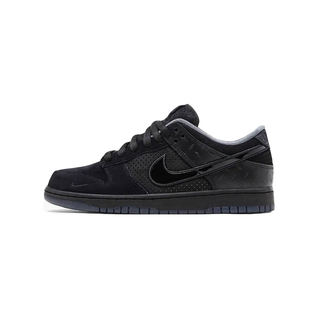 Duck of the Feather x Nike SB Dunk Low "Black University"