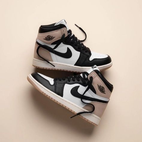 Nike Air Jordan 1 trainers