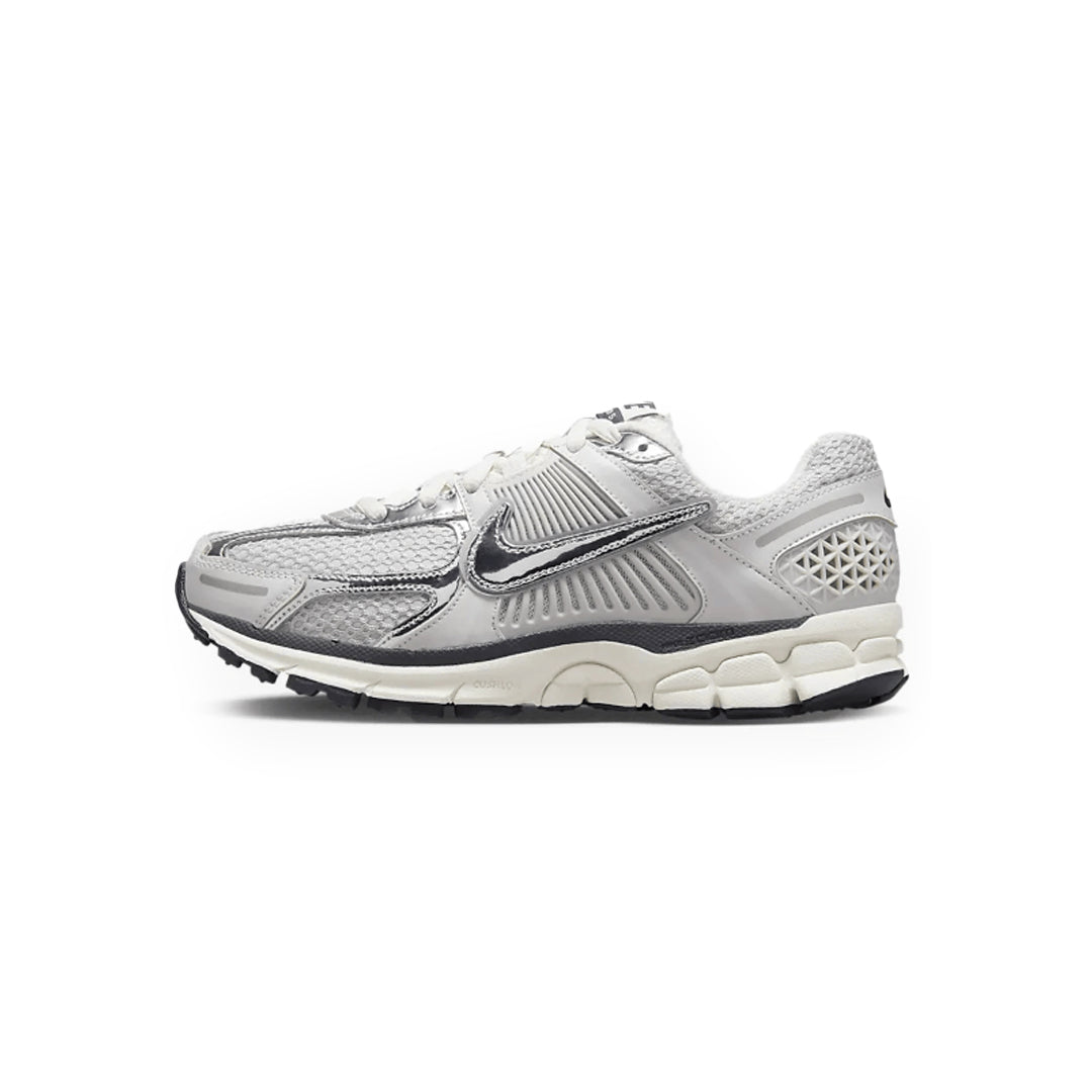 Nike Zoom Vomero 5 "Metallic Silver"