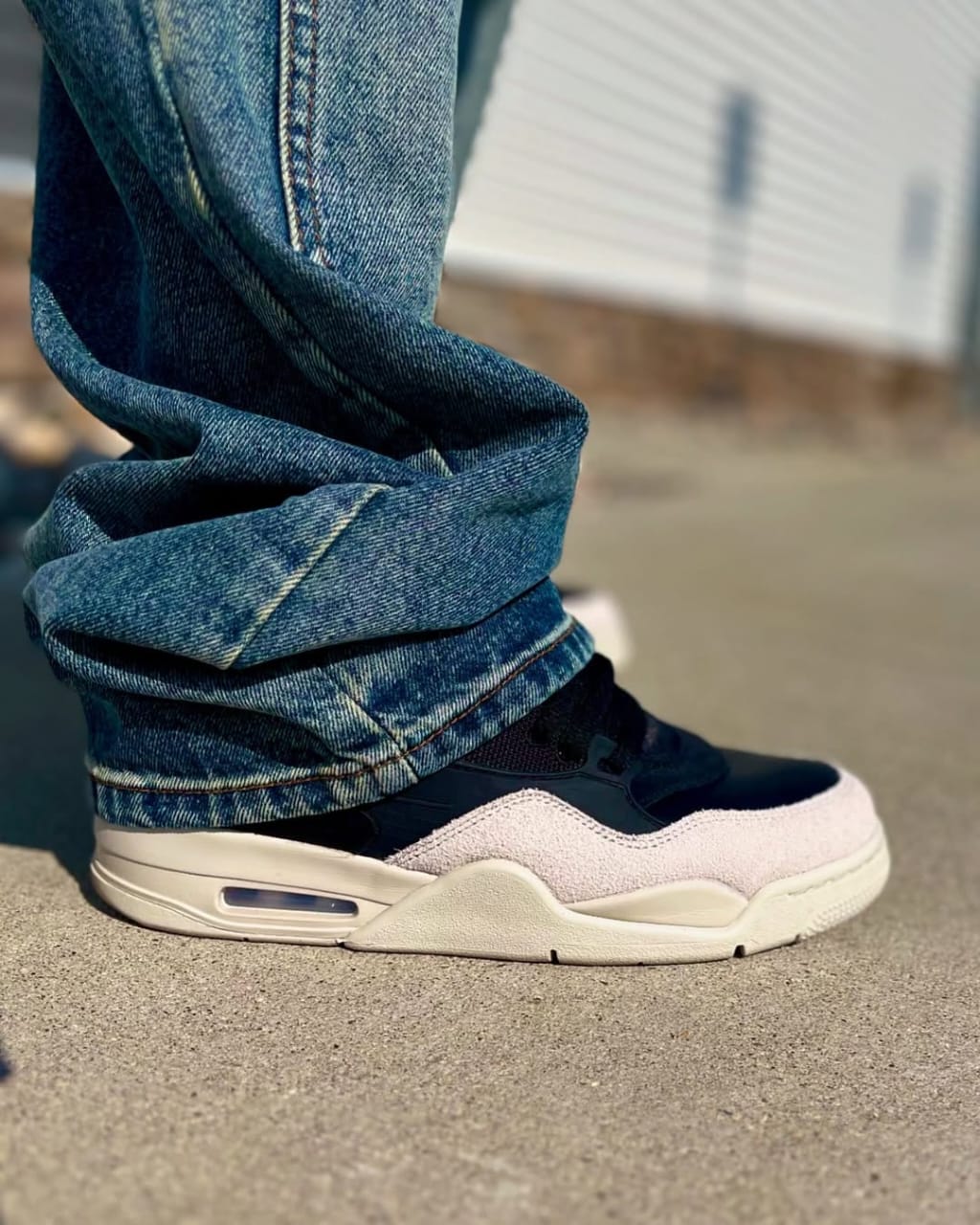 Nike Jordan 4 RM "Black/ Light Bone