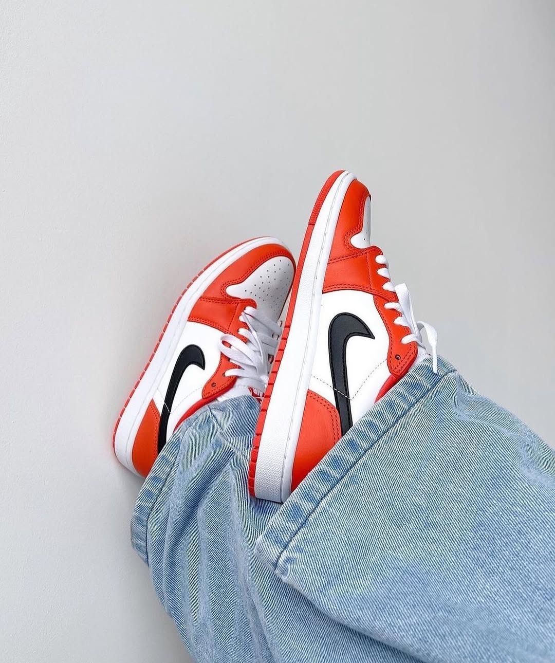 Nike Aj1 Retro Low "Starfish"