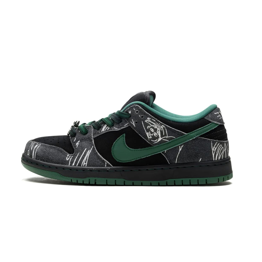 Nike SB Dunk There Skateboard