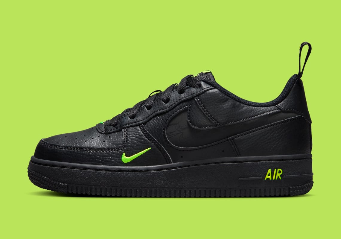 Nike Af1 Low Black "Volt"