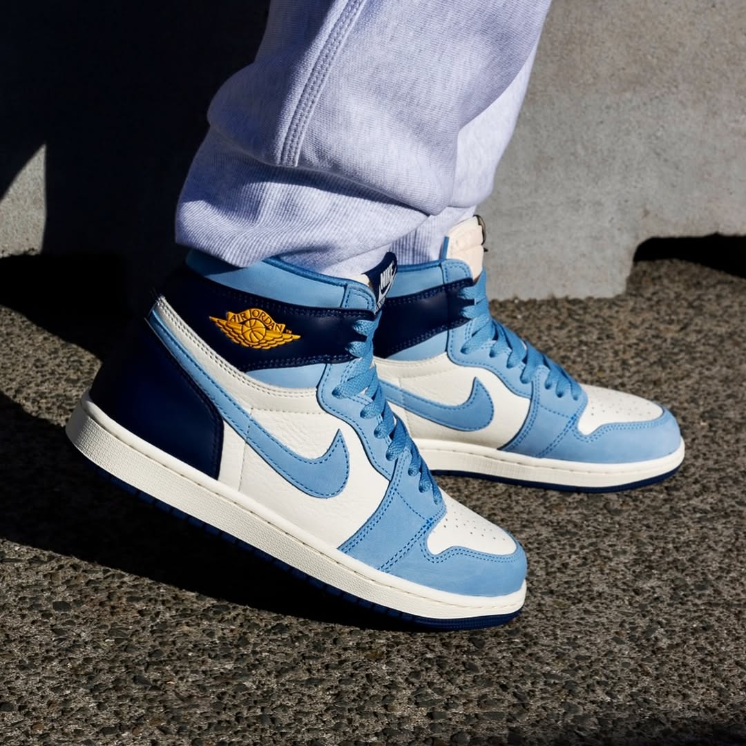 Nike Air Jordan 1 Retro High OG "First In Flight"