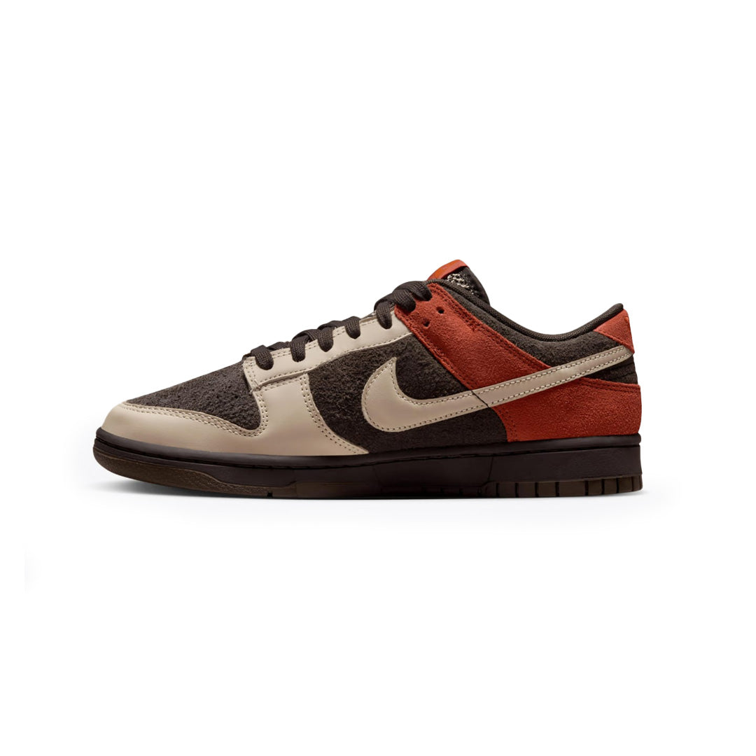 Nike SB Dunk "Red Panda"