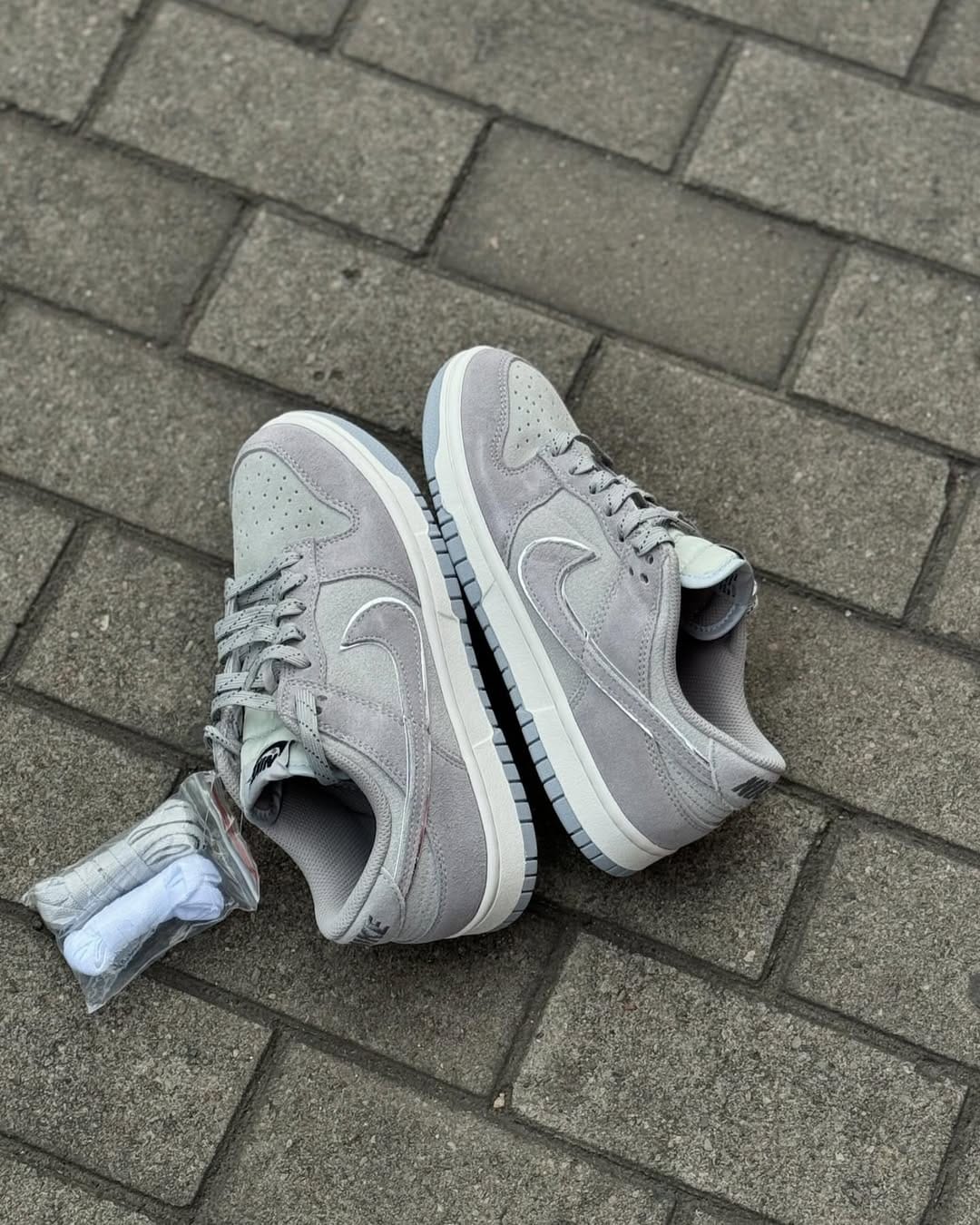 Otomo Katsuhiro x Nike SB Dunk Low Steamboy OST Grey Silver