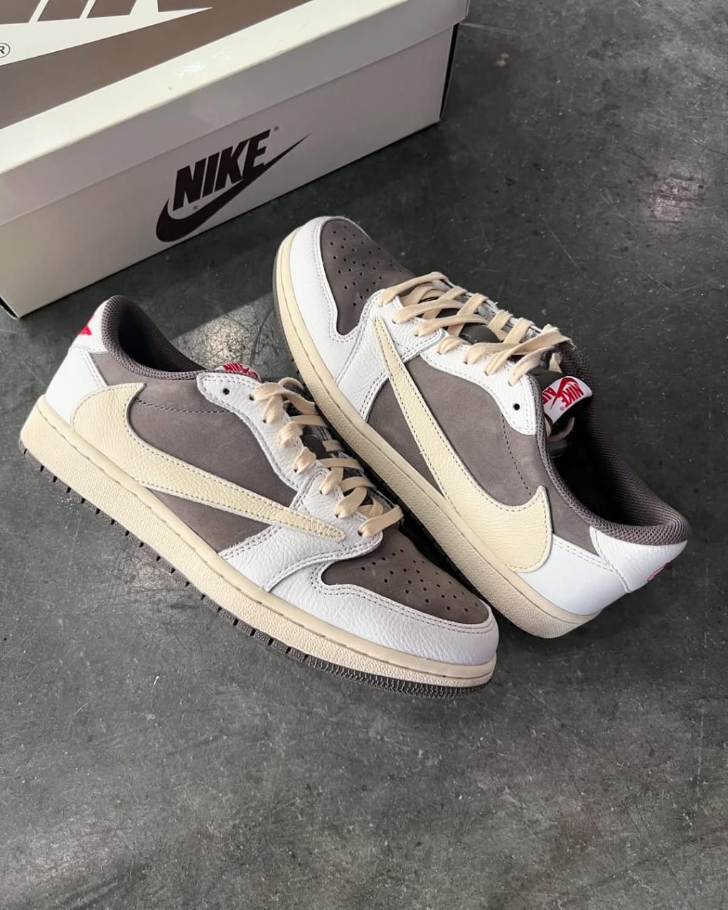 Jordan x Travis Scott Jordan 1 Low OG SP "Reverse Mocha"