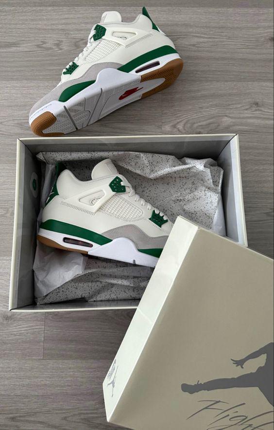 Nike Air Jordan Retro4 X Nike Sb "Pine Green"