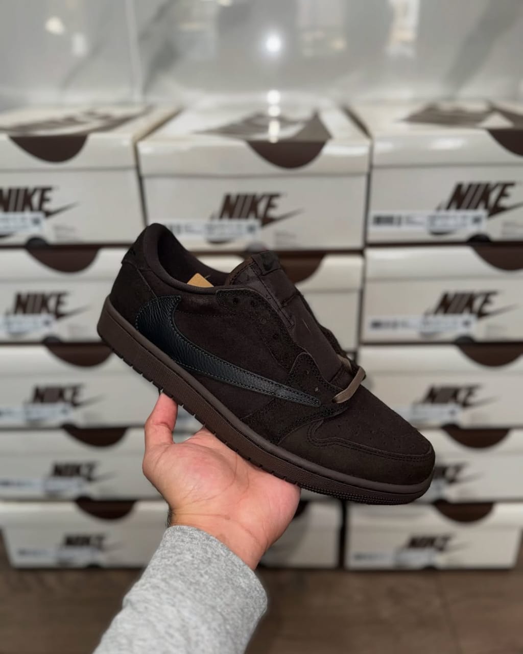Nike Air Jordan Retro1 Low X Travis Scott "Velvet Brown"