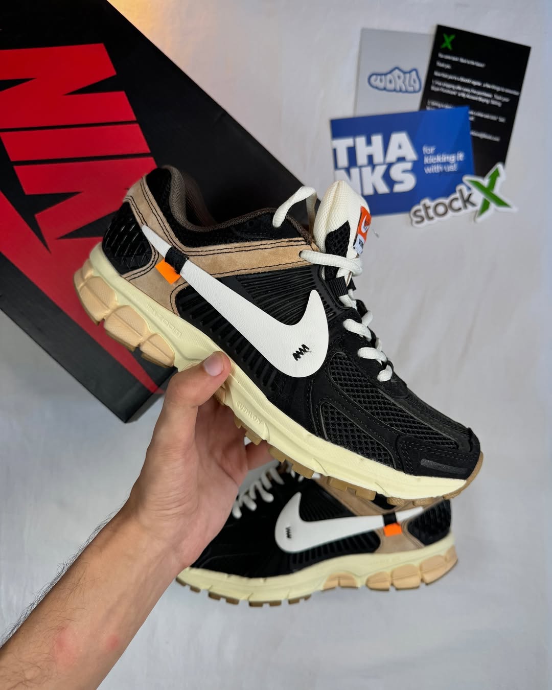 Off-White x Nike Zoom Vomero 5