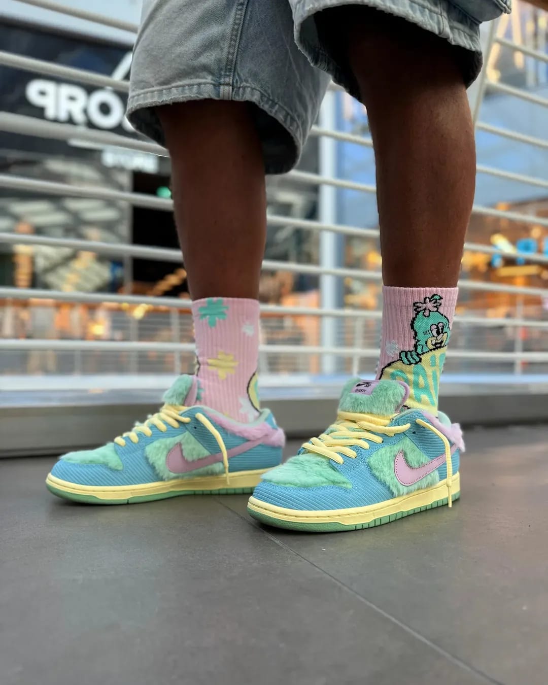 Nike Sb Dunk Low Pro X Verdy Visty