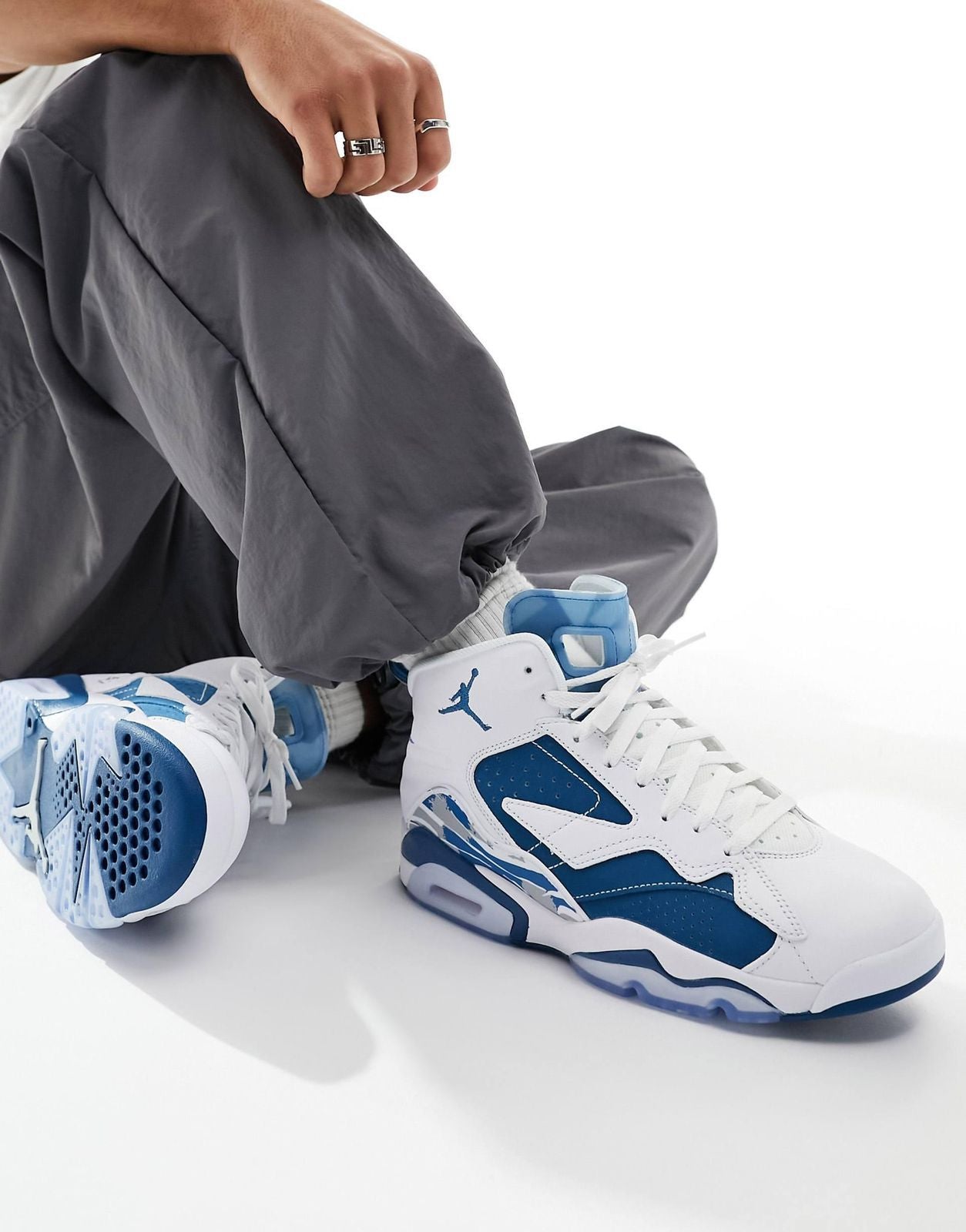 Nike Jordan Jumpman MVP "White Black "