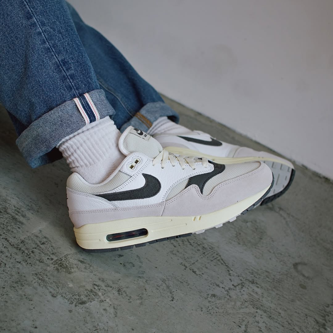 Nike Air Max 1 "Light Bone Iron Grey"