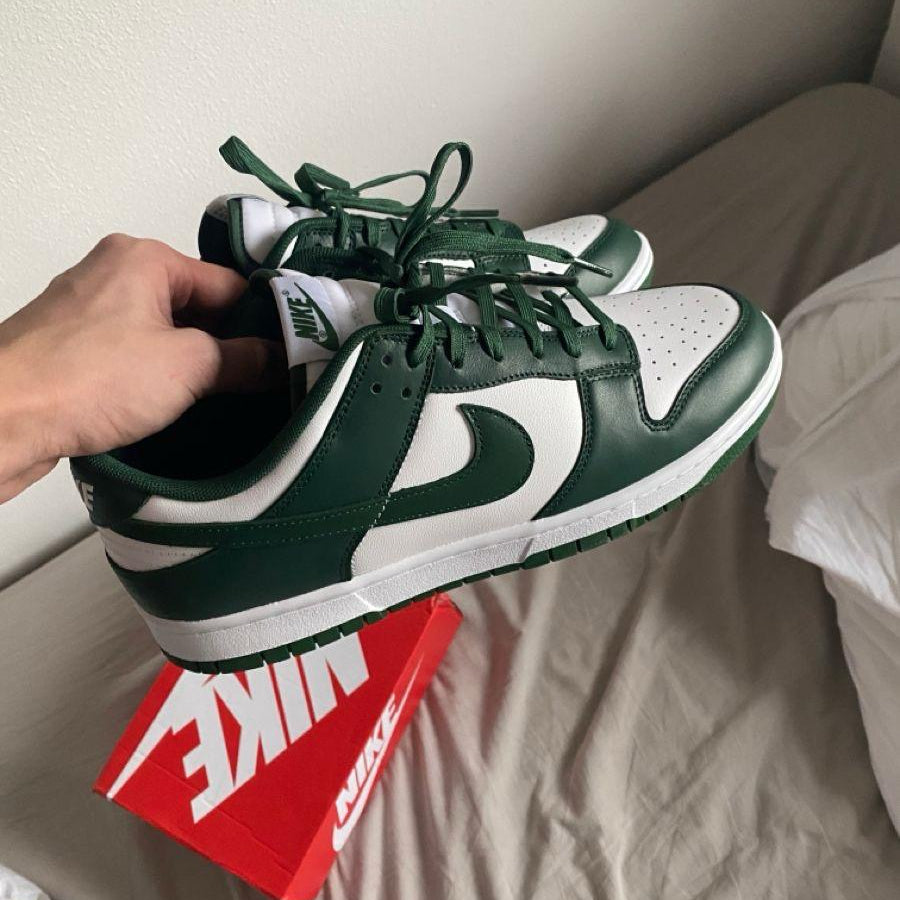 Nike SB Dunk Low "Varsity Green"
