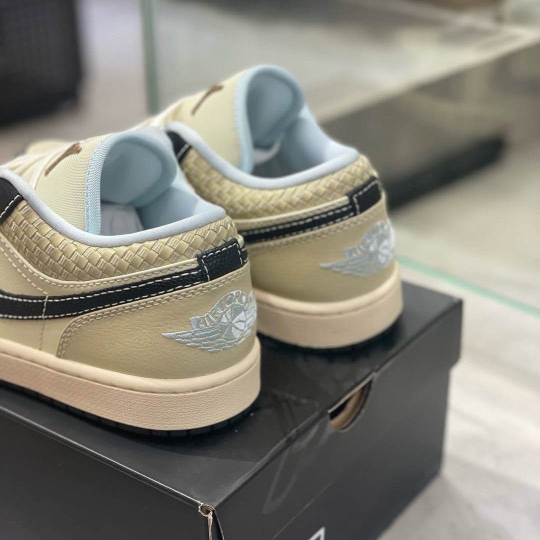 Nike AJ1 Retro Low "Coconut Milk"